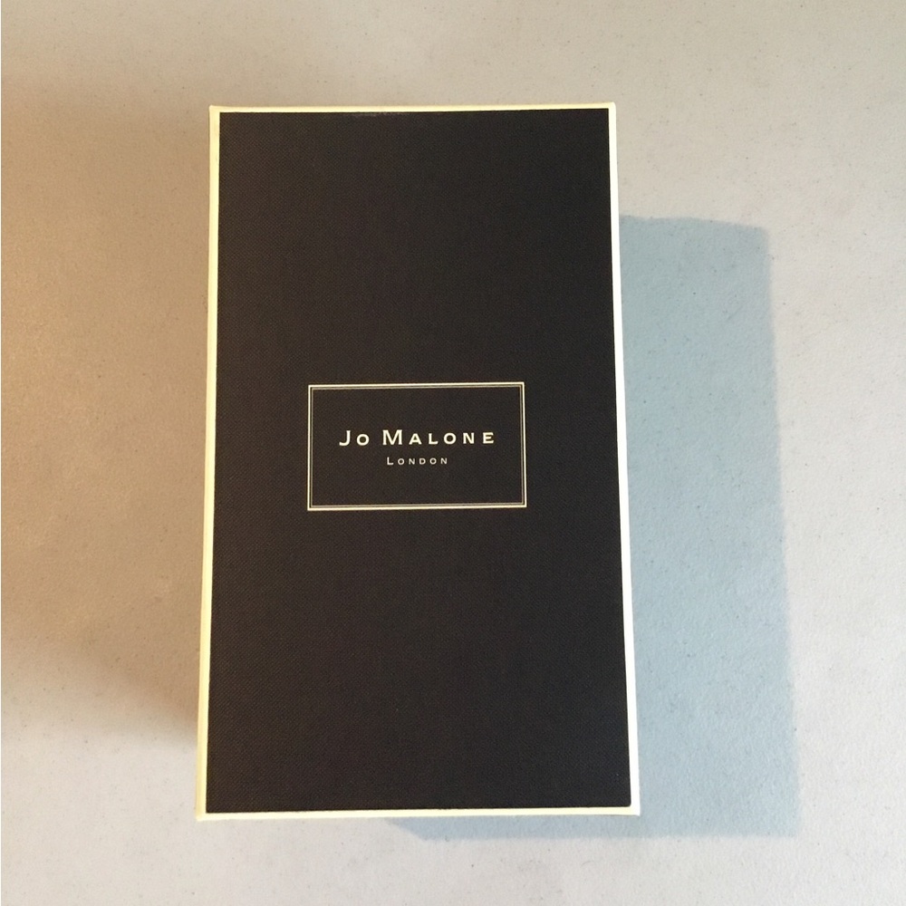 JO MALONE EMPTY SMALL BOX BLACK CREAM INTERIOR ALL LIGHT YELLOW LIGHT CREAM - Picture 1 of 10